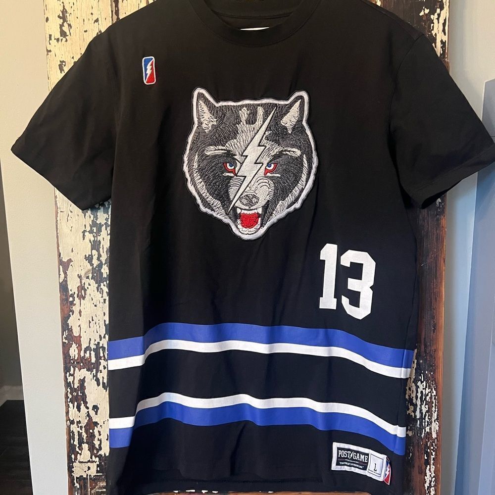 Post Game embroidered size L UNDRDGS Black T-Shirt with Wolf Graphic # 13 men’s